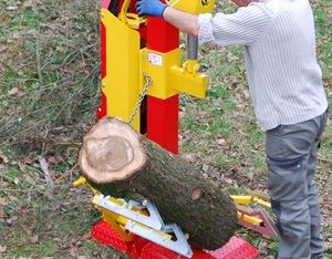 Fendeuse de bûches Rabaud XYLO 15 CH - 15 tonnes, prise de force 540 tr/min