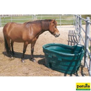 Abreuvoir plein-air en plastique résistant aux UV Suevia WT1000 pour vaches, chevaux et poneys